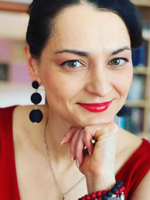 Александра Костенюк