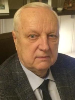 Николай Попов
