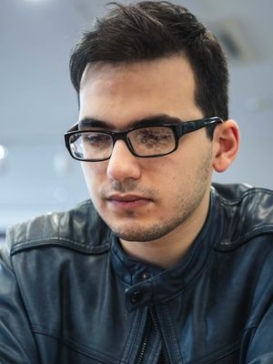 Давид Паравян