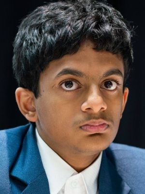 Нихал Сарин