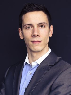 Николас Люббе