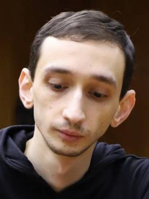Роберт Оганесян