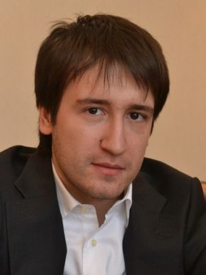 Теймур Раджабов