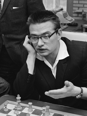 Анатолий Лутиков