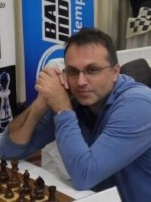 Никола Митков
