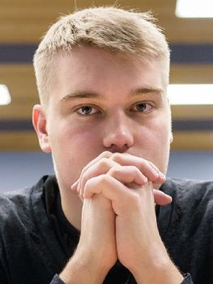 Владислав Ковалёв